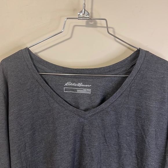 Eddie Bauer, long sleeve V-neck shirt - Picture 2 of 6